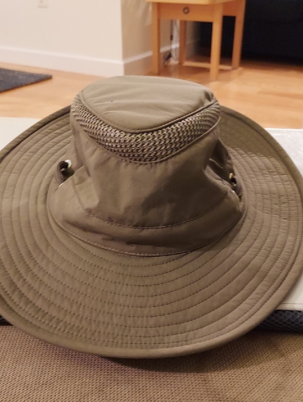 Used Tilley LTM6 Airflo Sun Hat, Unisex, Size 7 1/8, Color Olive - Picture 7 of 7